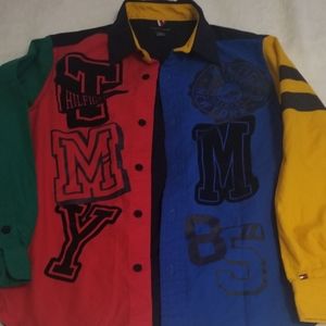 Tommy Hilfiger button down shirt _ boys size 8_10